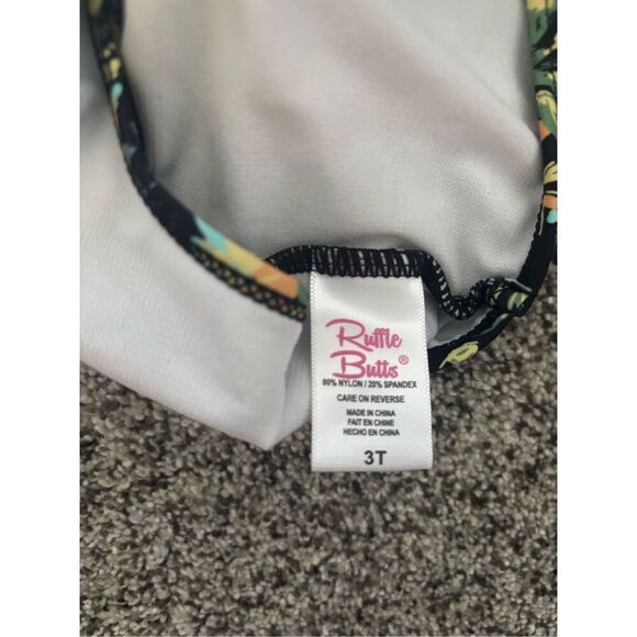❤️RuffleButts Baby Girl Swimsuit 3T - Picture 3 of 4